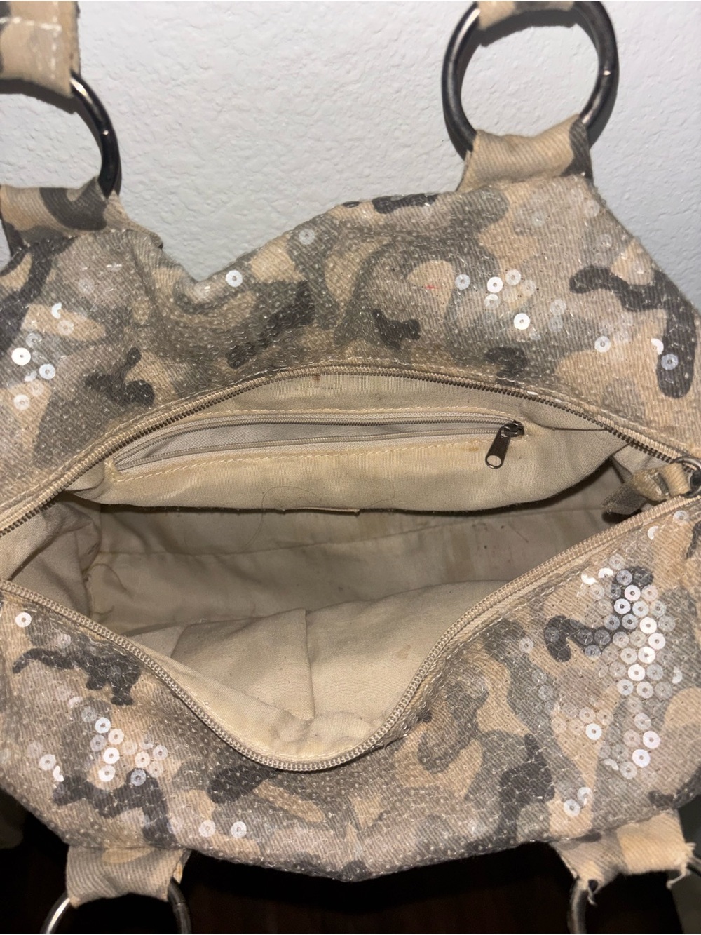 Women’s Studded Camouflage Sequin Shoulder Bag - Neutral Camo - Picture 3 of 5